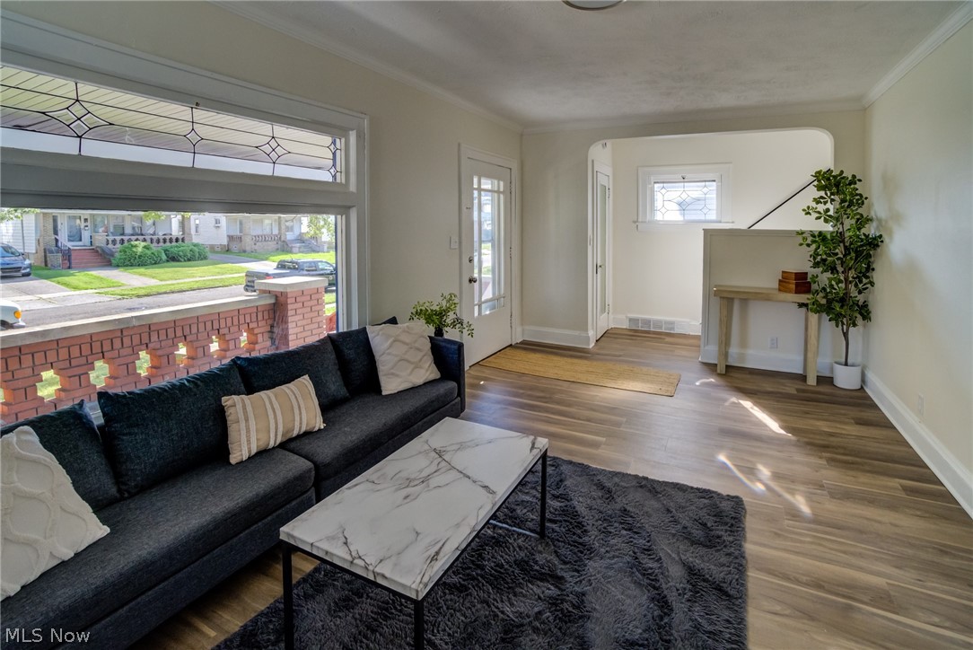 10105 Greenview Garfield Heights OH 44125