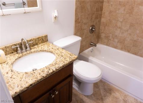 15401 Walvern Boulevard Maple Heights OH 44137