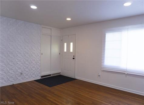 15401 Walvern Boulevard Maple Heights OH 44137