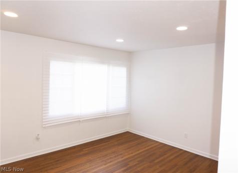15401 Walvern Boulevard Maple Heights OH 44137