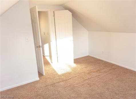 15401 Walvern Boulevard Maple Heights OH 44137