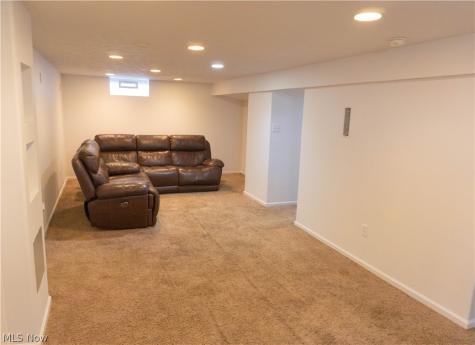 15401 Walvern Boulevard Maple Heights OH 44137