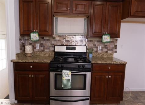 15401 Walvern Boulevard Maple Heights OH 44137