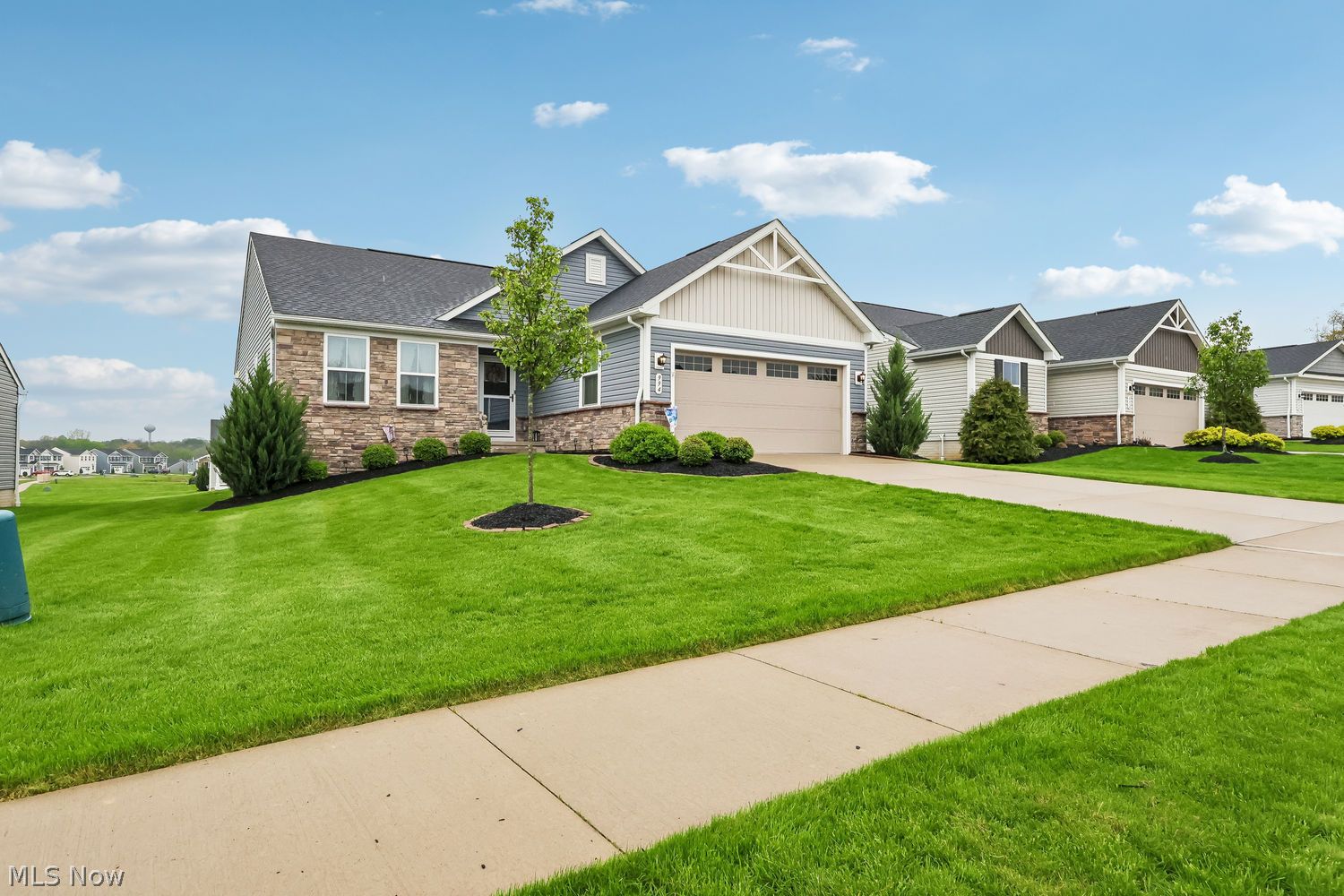 994 Shaw Avenue Akron OH 44312