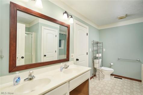 2936 Vincent Road Silver Lake OH 44224