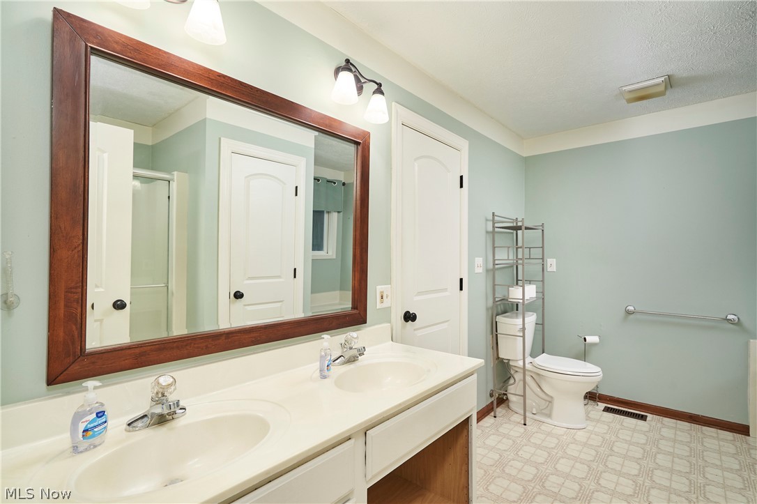 2936 Vincent Road Silver Lake OH 44224