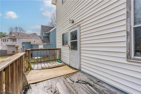 105 Westwood Avenue Akron OH 44302
