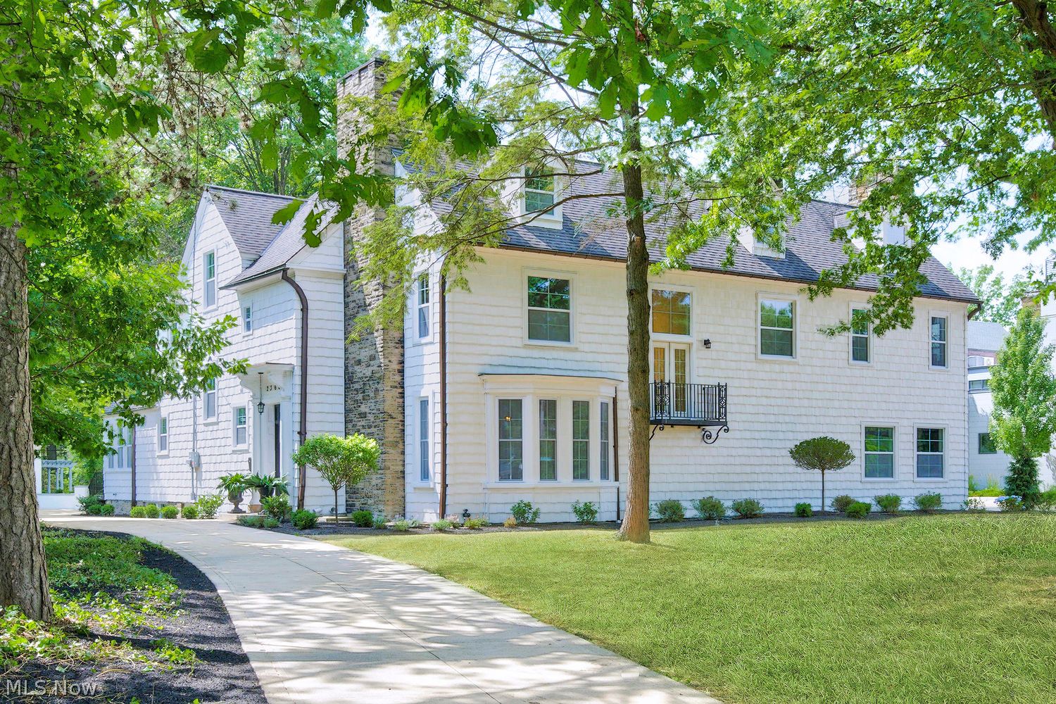 2368 Overlook Road Cleveland Heights OH 44106