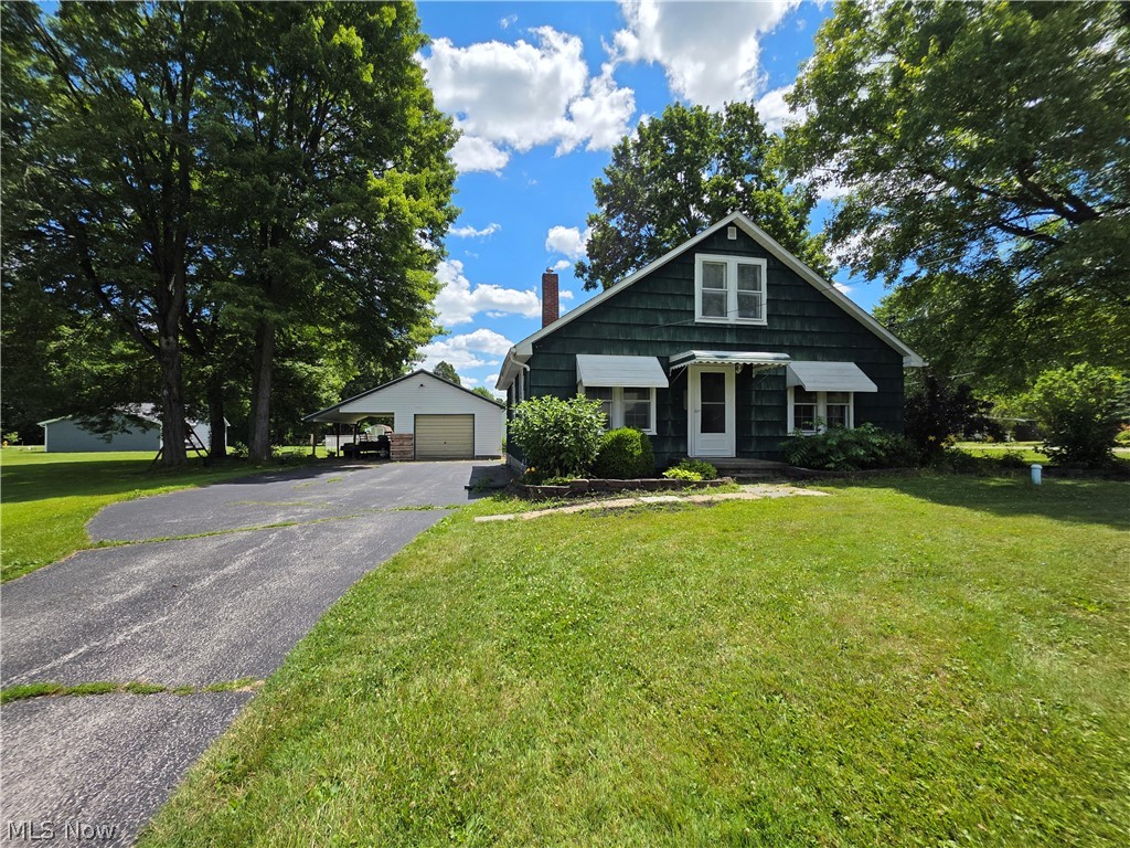 2335 W River Road Newton Falls OH 44444