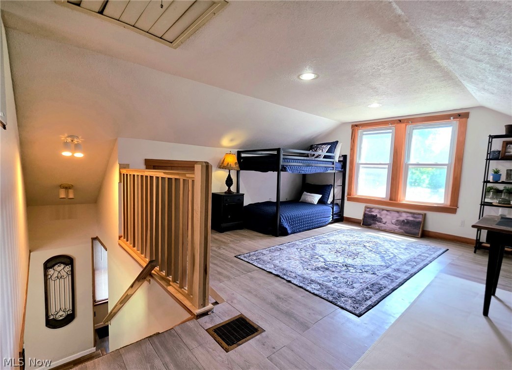 2335 W River Road Newton Falls OH 44444