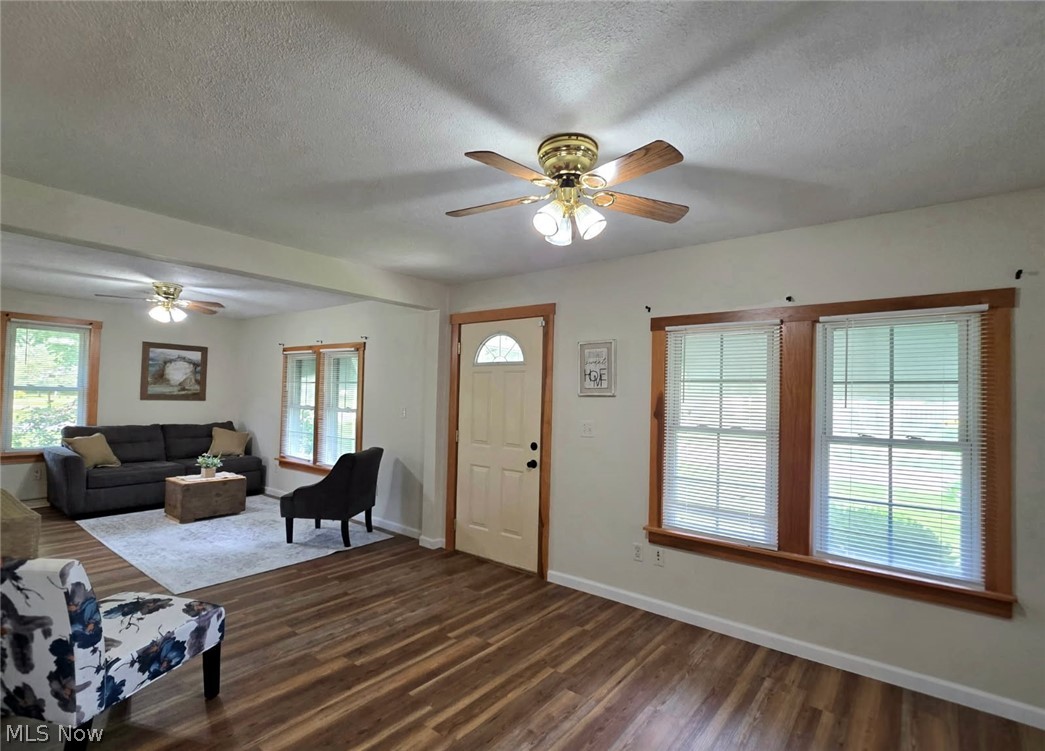2335 W River Road Newton Falls OH 44444