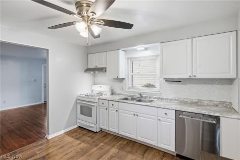 5733 Porter Road North Olmsted OH 44070