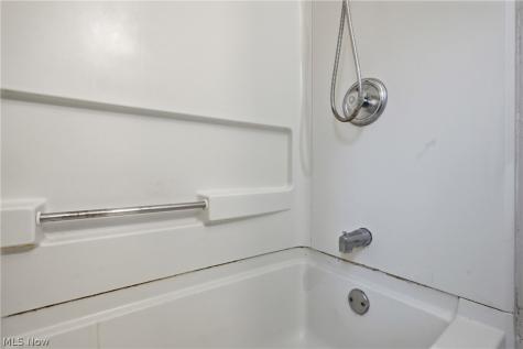 5733 Porter Road North Olmsted OH 44070