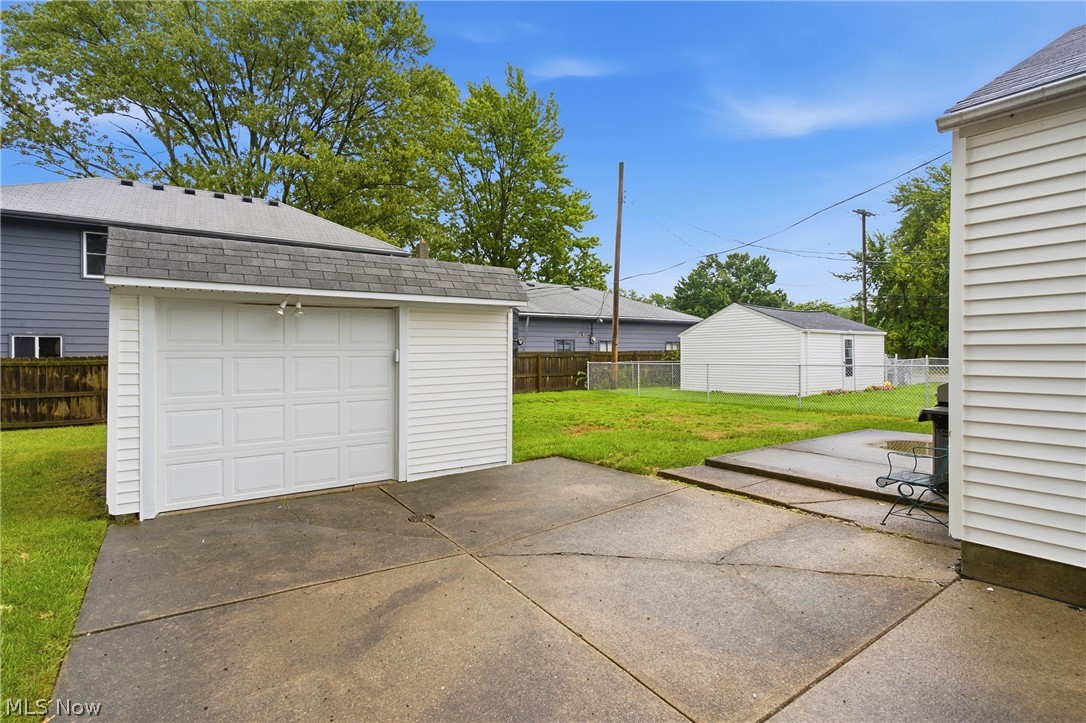 5733 Porter Road North Olmsted OH 44070