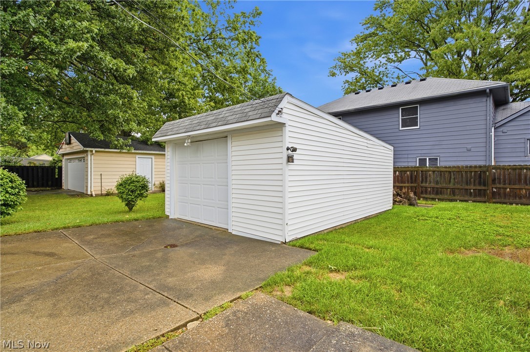 5733 Porter Road North Olmsted OH 44070