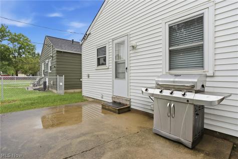 5733 Porter Road North Olmsted OH 44070