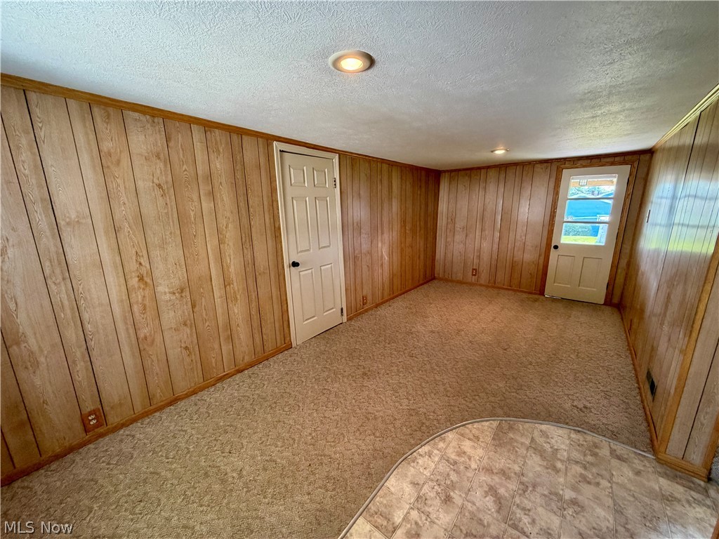 2624 Ellis Avenue NE Canton OH 44705