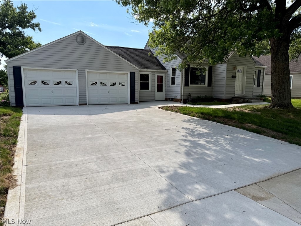 2624 Ellis Avenue NE Canton OH 44705