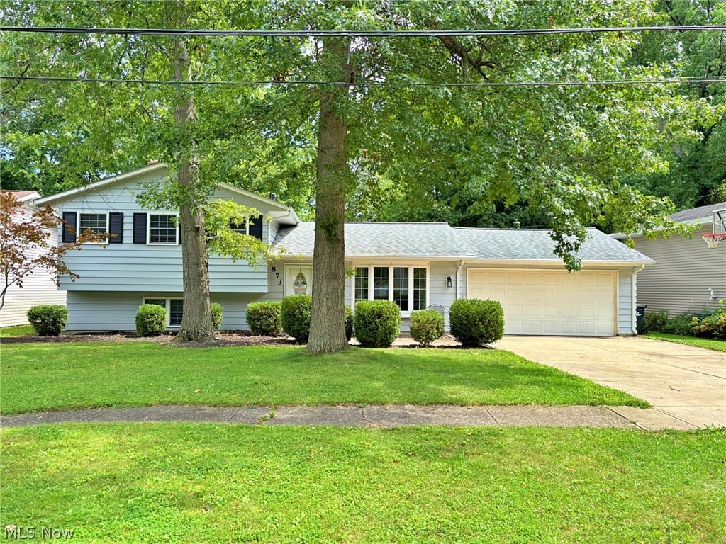 873 W Shore Boulevard Sheffield Lake OH 44054