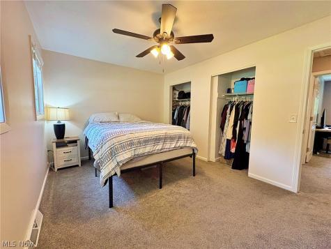 873 W Shore Boulevard Sheffield Lake OH 44054