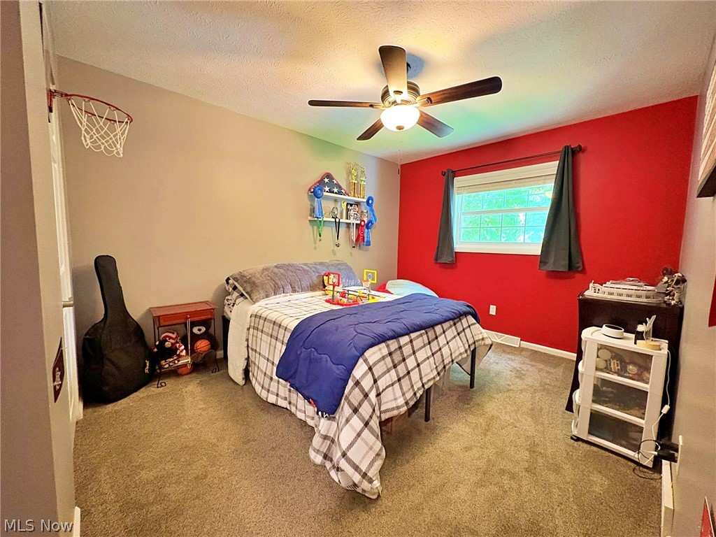 873 W Shore Boulevard Sheffield Lake OH 44054
