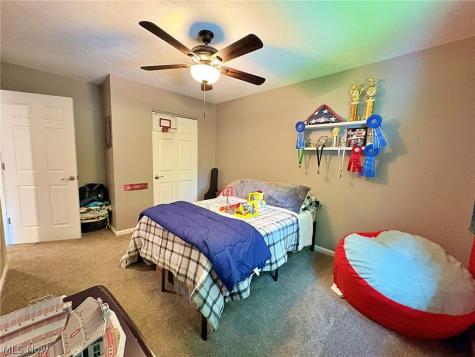 873 W Shore Boulevard Sheffield Lake OH 44054