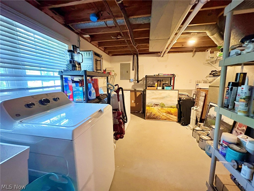 873 W Shore Boulevard Sheffield Lake OH 44054