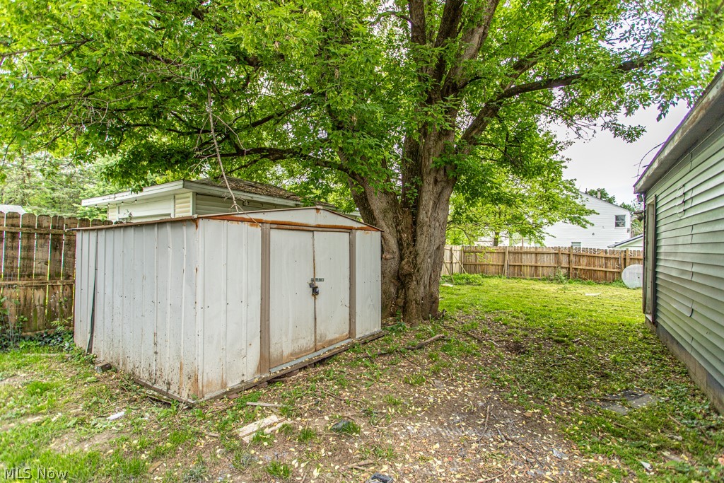 1358 Belvedere Avenue SE Warren OH 44484