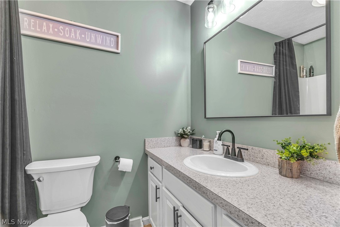 1009 Washington Drive Grafton OH 44044