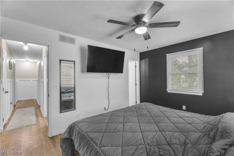 1009 Washington Drive Grafton OH 44044