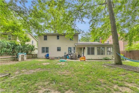 1009 Washington Drive Grafton OH 44044