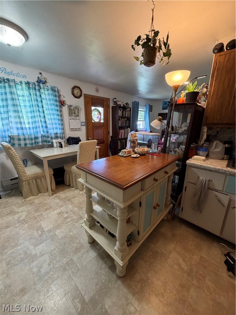 2804 Jefferson Street Rock Creek OH 44084