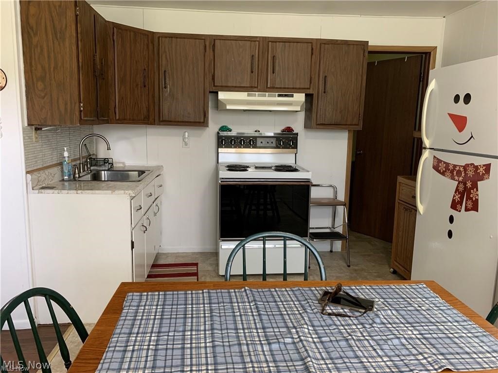 2804 Jefferson Street Rock Creek OH 44084