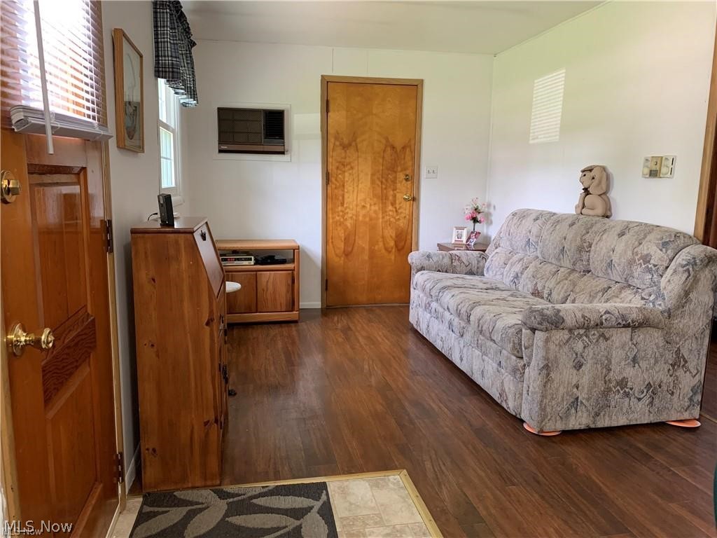 2804 Jefferson Street Rock Creek OH 44084