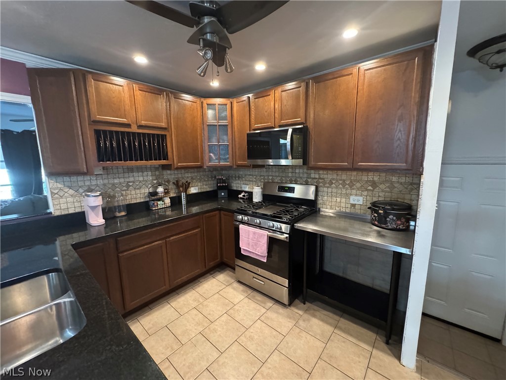 1316 New Mexico Avenue Lorain OH 44052