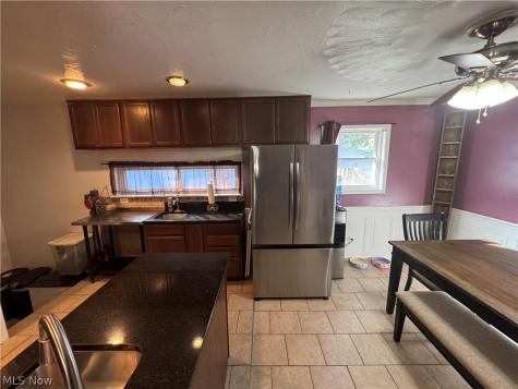 1316 New Mexico Avenue Lorain OH 44052