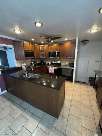1316 New Mexico Avenue Lorain OH 44052