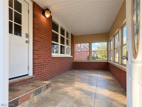 1316 New Mexico Avenue Lorain OH 44052