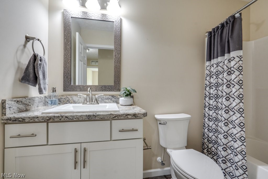 3283 Acuminata Drive West Salem OH 44287