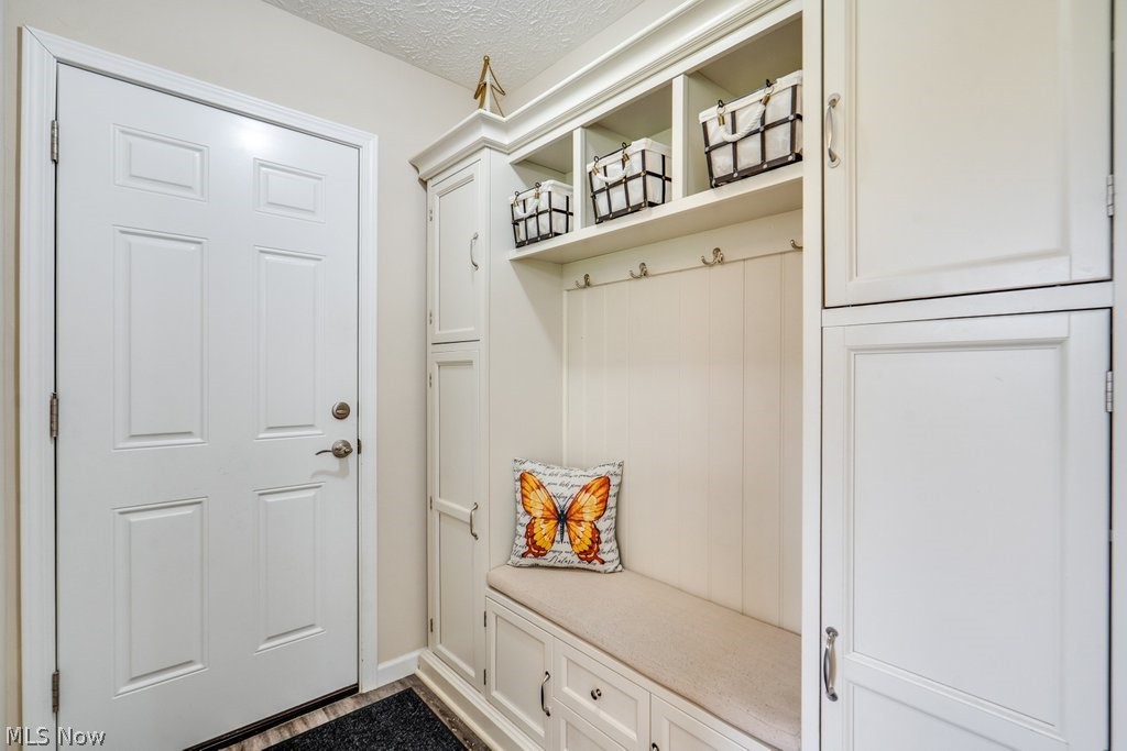 3283 Acuminata Drive West Salem OH 44287