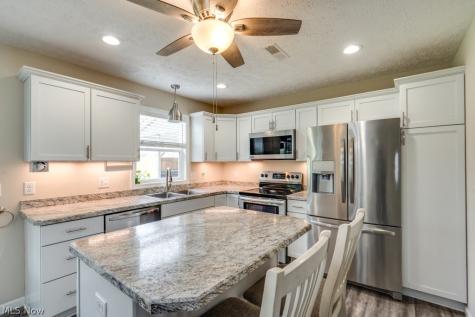 3283 Acuminata Drive West Salem OH 44287