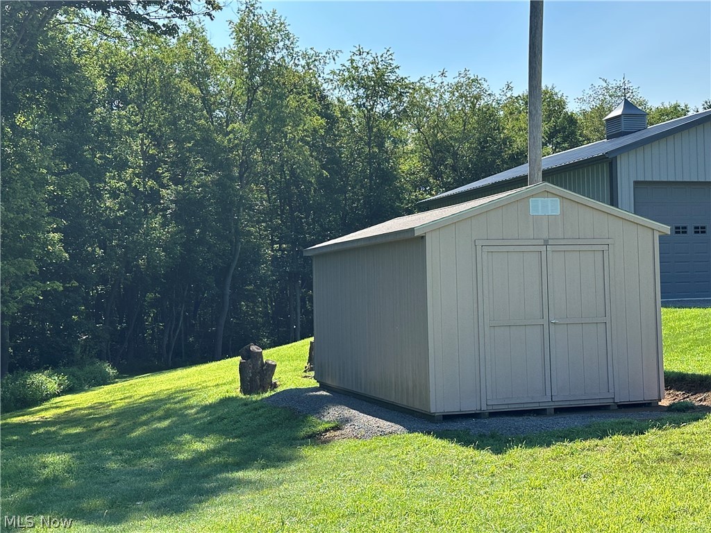13542 Old Fredericktown Road East Liverpool OH 43920