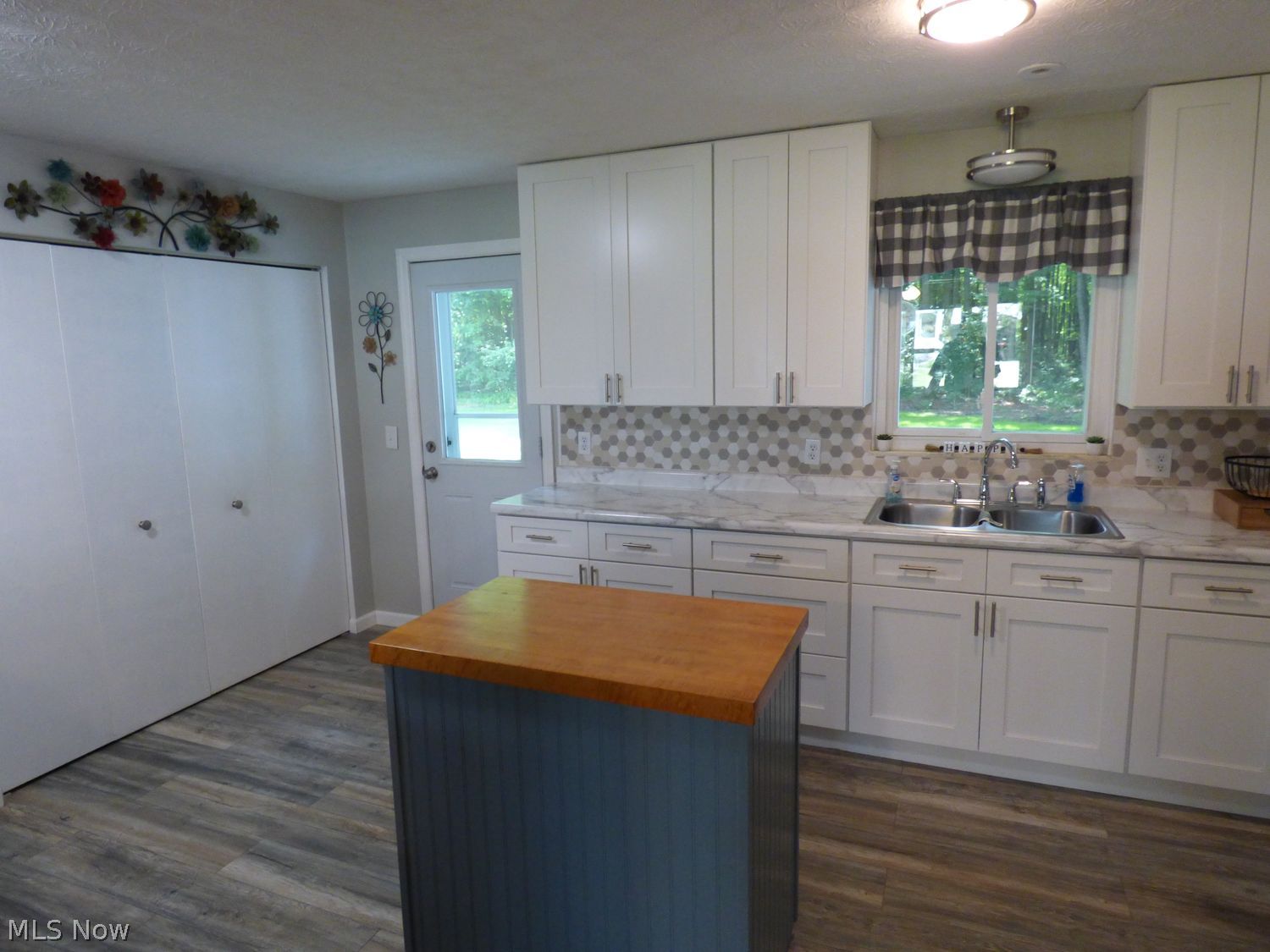 373 Hatton Andover OH 44003