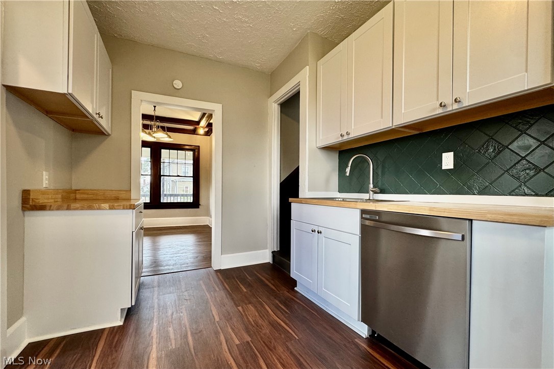 1225 Woodland Avenue NW Canton OH 44703