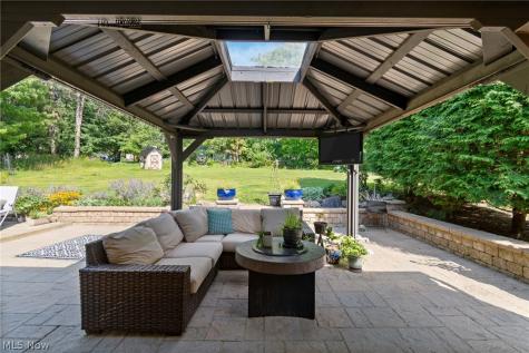 71 Parmelee Drive Hudson OH 44236