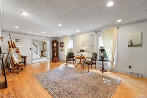 71 Parmelee Drive Hudson OH 44236