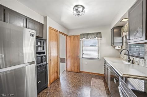 3756 Walter Road North Olmsted OH 44070