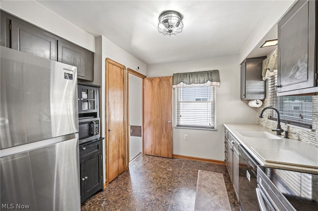 3756 Walter Road North Olmsted OH 44070