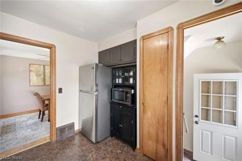 3756 Walter Road North Olmsted OH 44070