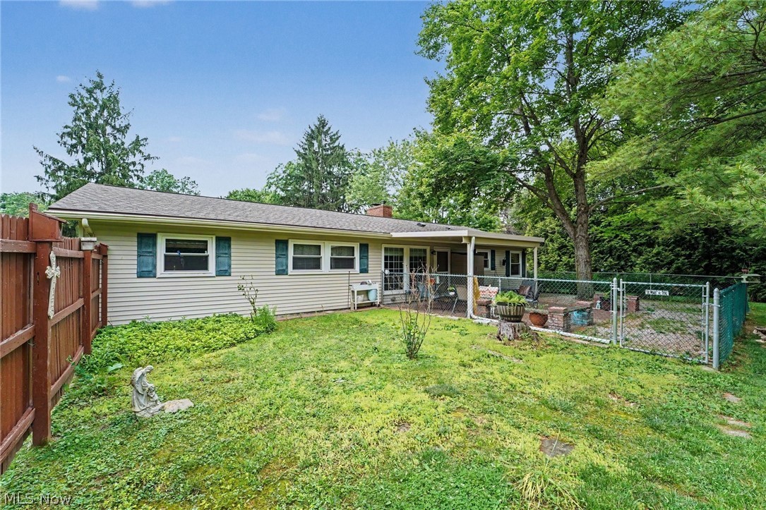 693 Woodbrook Road Cuyahoga Falls OH 44223